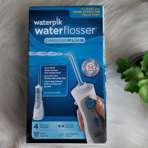 Waterpik Waterflosser Cordless Plus 4 Tips Flosser